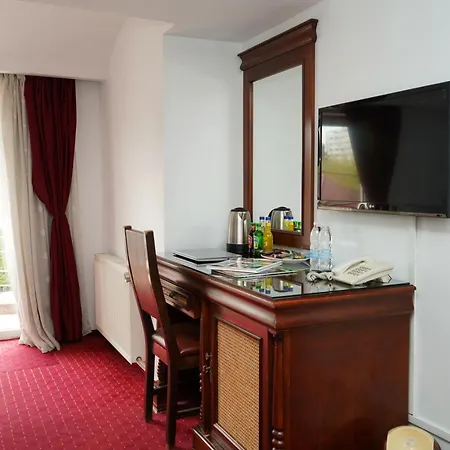 Bliss ブカレスト