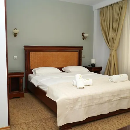 Bliss Aksu Bucarest